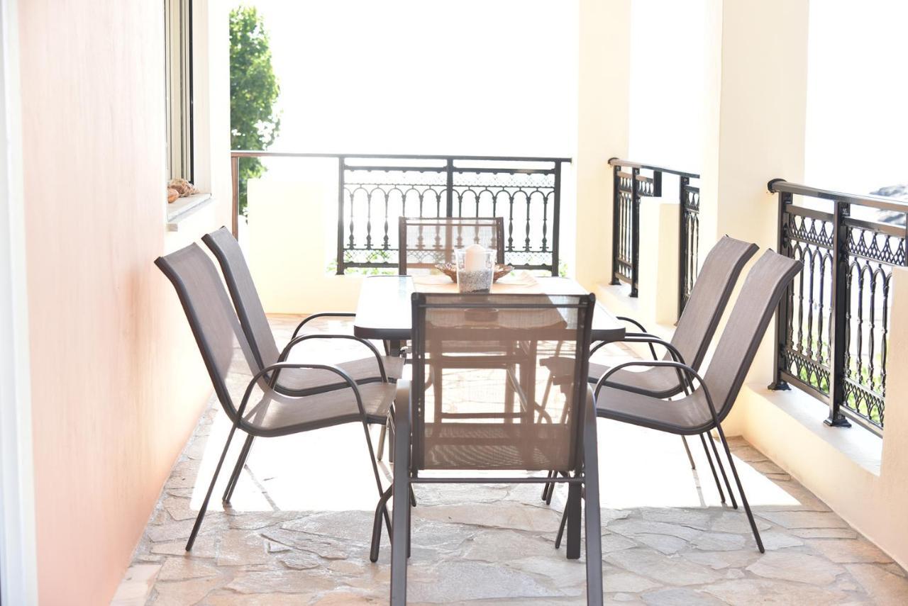 Irene'S Beach Front House Vromopousi Экстерьер фото