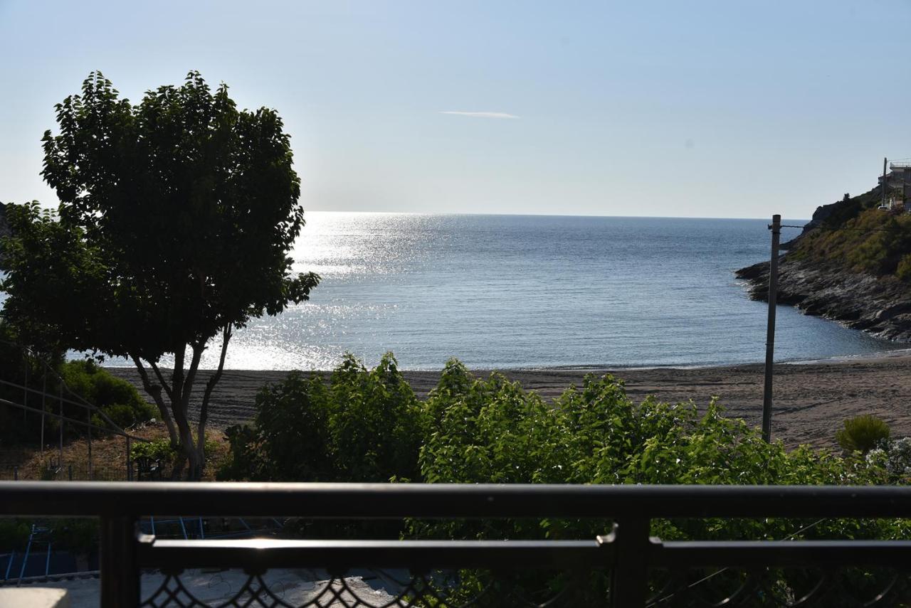 Irene'S Beach Front House Vromopousi Экстерьер фото