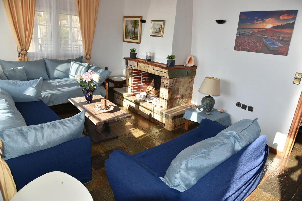 Irene'S Beach Front House Vromopousi Экстерьер фото